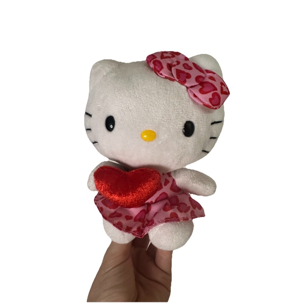Ty Beanie Baby - Hello‎ Kitty by Sanrio Plush Heart Dress and Heart 2013